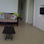 Apartment Fiona Seafront Nikiana